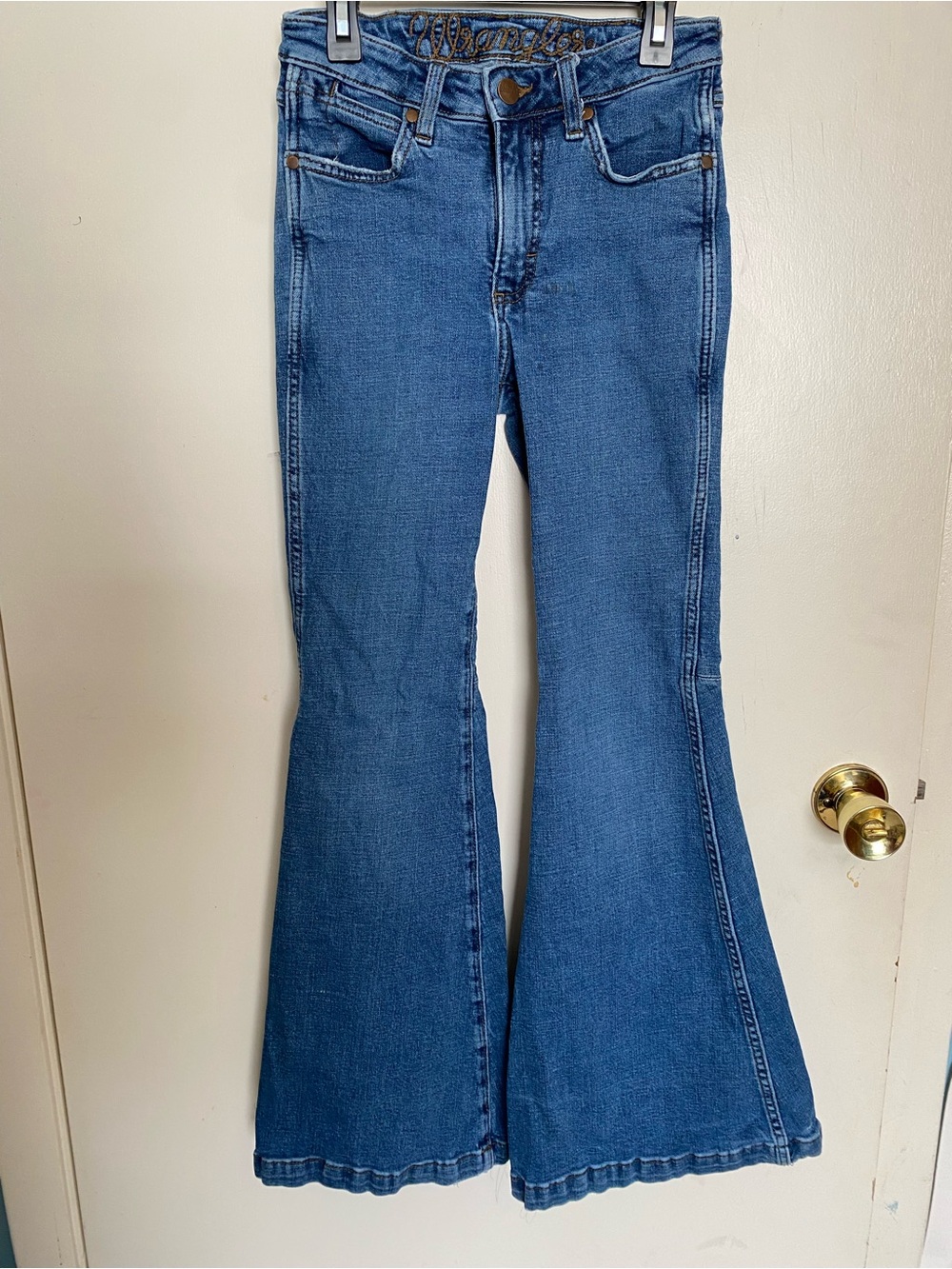 Wrangler Bell Bottom jeans
